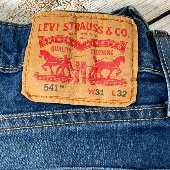 Levi's Dark Blue Men's Jeans - Picture 2 of 14